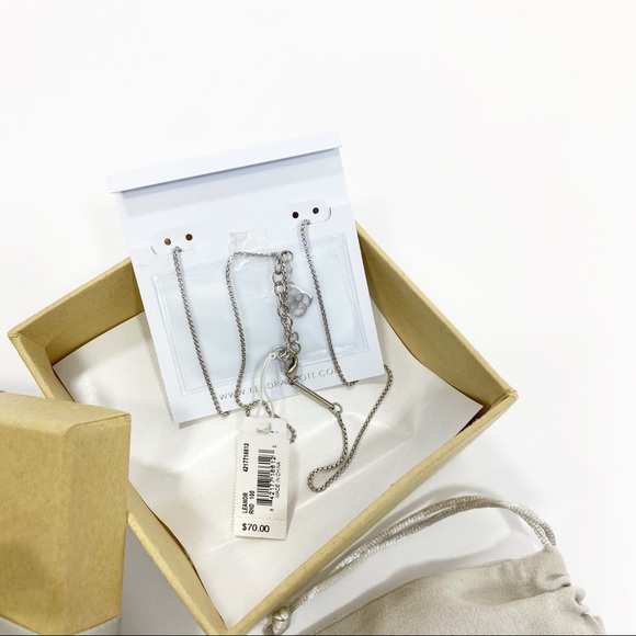 Kendra Scott Leonor Rhodium Pearl necklace - Picture 6 of 6